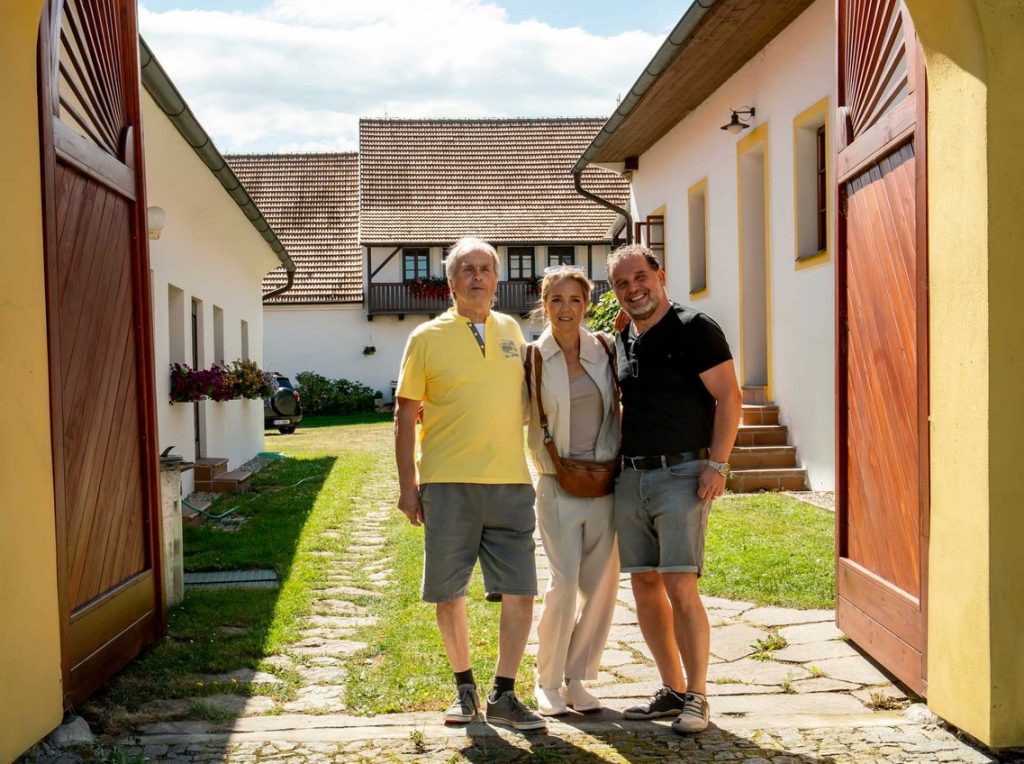 Babovřeskách, Babévřesky, Lucie Vondráčková, FilmBox