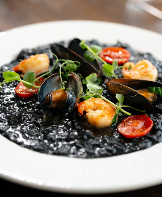 Marina Ristorante, resturace, Praha, Vltava, Spaghetti Mafiosi, Negroni, Gamberi grigliati