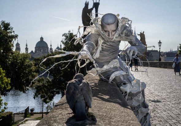 Michiel Tange van Leeuwen, mimozemšťan, Praha