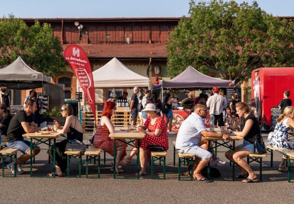 Spojka Karlín, Mate’s PIZZA TRUCK, Your PIZZA Therapy, Picoška, Pizza Metro, Il Pane italská pekárna, Ňam Ňam Piaggio, SaSaZu Restaurant, La Mia Spitzeria