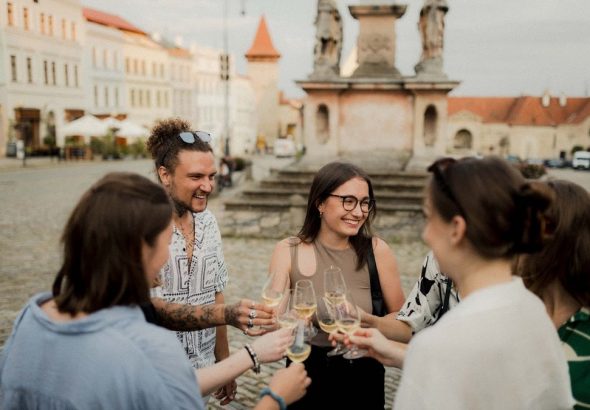 Srpnové tipy na cesty (nejen) za vínem, víno, jižní Morava, Mutěnice, Znojmo, Kutrná Hora, Den otevřených sklepů ve Vinařství Dufek, Mělnický košt