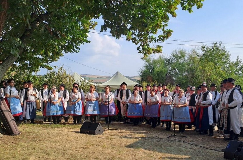 Zpívání na schodech