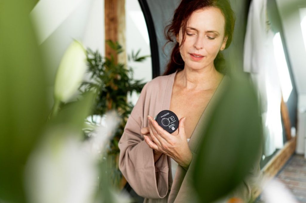 Asombroso, Sun Protect, The One Oily Skin Cleansing Water, The One Snake Cream