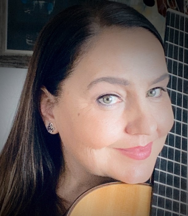 Simonne Draper, kultura, hudba