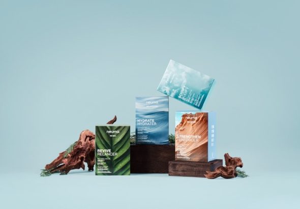 NEUMA, kosmetika, vlasy, životní styl, NEU REPAIR® HOLIDAY KIT, NEU VOLUME® HOLIDAY KIT, Hydratace pro suché a žíznivé vlasy