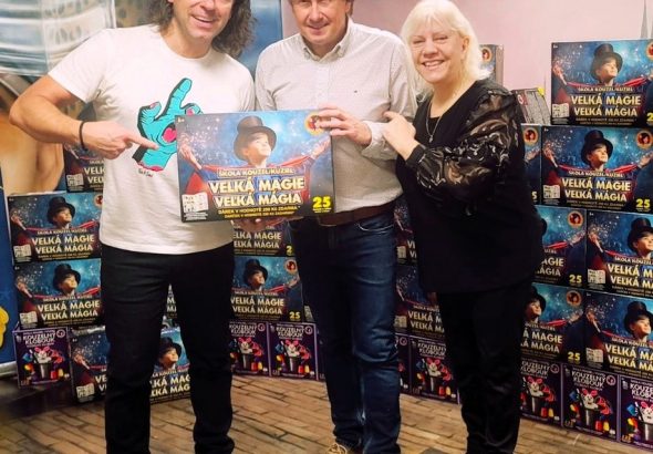 Richard Sacher, Pavel Kožíšek, Marie Pojkarová a kouzelnická sada Velká magie