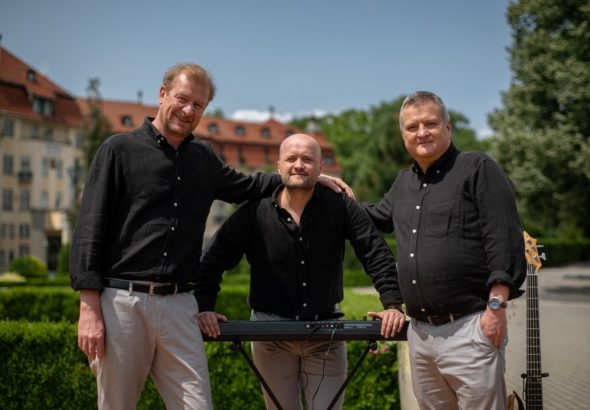 Šviháci, Martin Pechlát, Tomáš Jeřábek, Daniel Fischer, Emanuel Bugala, Jitka Schneiderová, Zuzana Kubovčíková Šebová, Sabina Remundová, Regina Rázlová, Helena Vodráčková a další