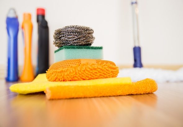 Proměňte vánoční úklid v rituál péče o sebe, úklid, pořádek, Somat aditiv 5v1, WC bloků Bref,