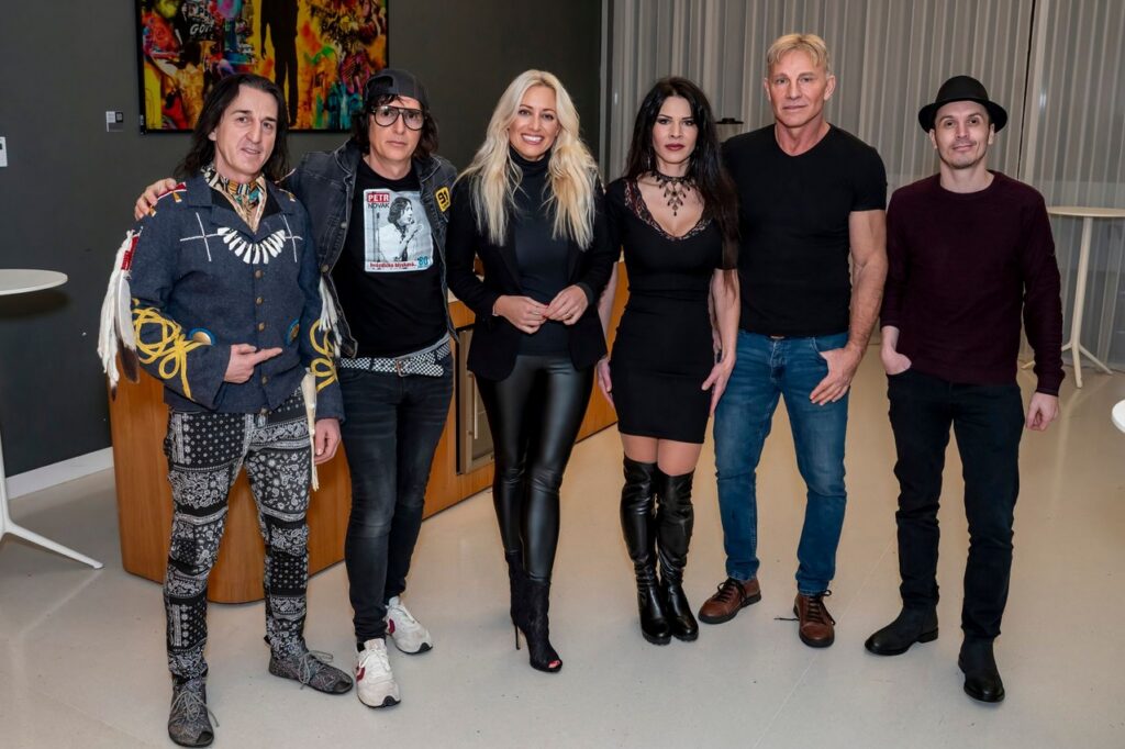 otevření prvního babyboxu , životní styl, Jana Švandová, Eva Filipová, Tereza Mátlová, Katka Ševidová, Felix Slováček, Vláďa Slezák, Viktor Sodoma, Martin Maxa