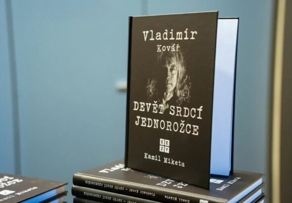 Devět srdcí jednorožce, kniha, zpověď, kultura, Zpověď miliardáře Kováře