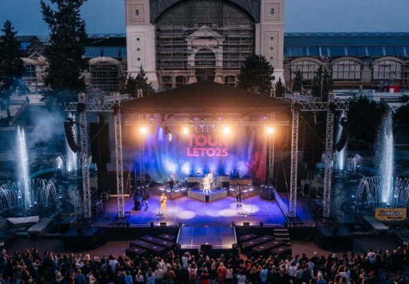 QUEENIE, koncert, hudba, Křižíkova fontána