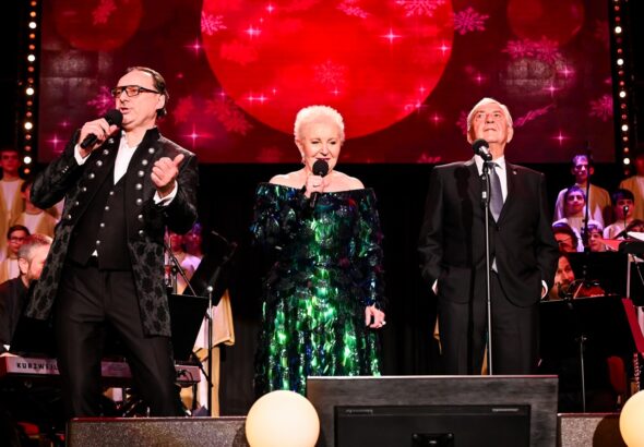 Společně a vánočně v Lucerně, Eva Urbanová, Miroslav Donutil, Ave Maria, Mama, Ráj bláznů