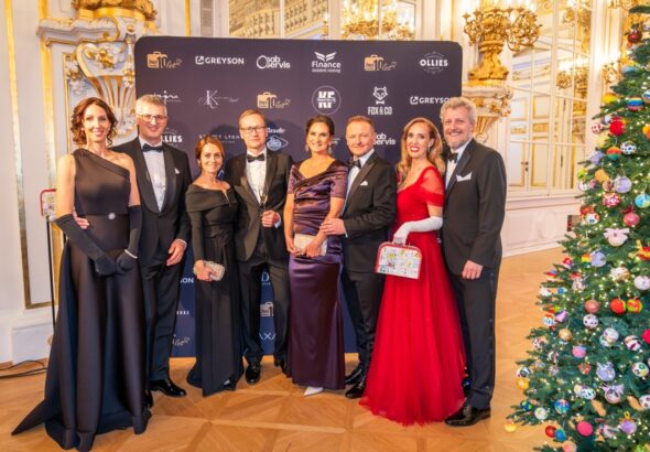 Život v kufříku , Ladilav Špaček, Lejla Abbasová, Ljuba Krbová, Regina Řandová, Tereza Mátlová, Vendula Křížová, Alex Mynářová, Štěpánka Duchková, Kristýna Janáčková, Markéta Muzikářová, Bára Fišerová, Miriam Chytilová, Marcela Rojíčková či Kateřina