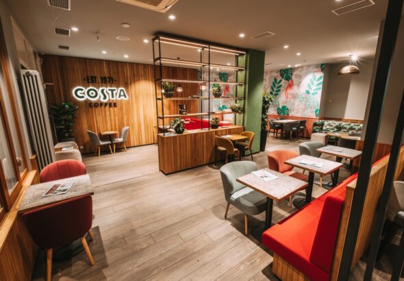 Costa Coffee, kavárna, Kavárenský řetězec, speed dating a stand-up afterparty