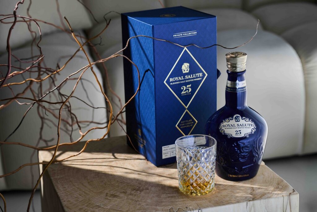 Royal Salute 25 YO, skotská whisky