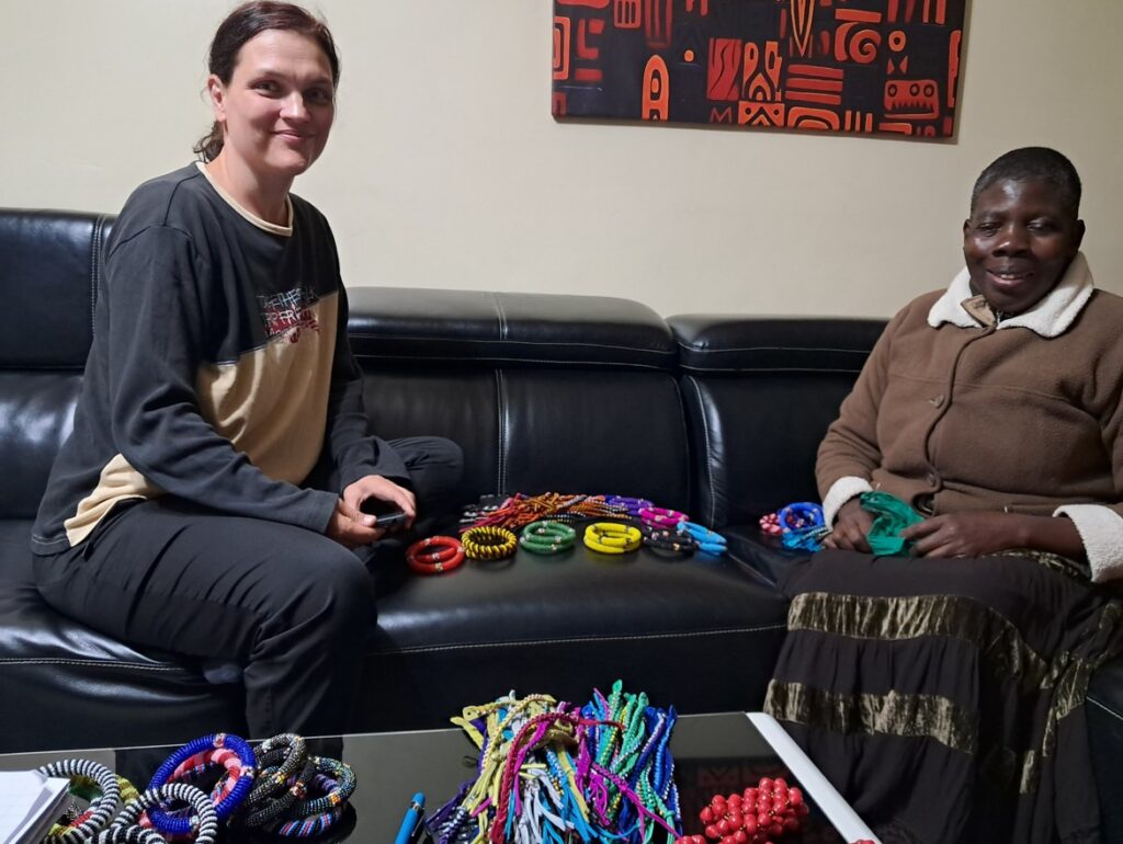 Hana Hindráková, kniha, rozhovor, Africké noci