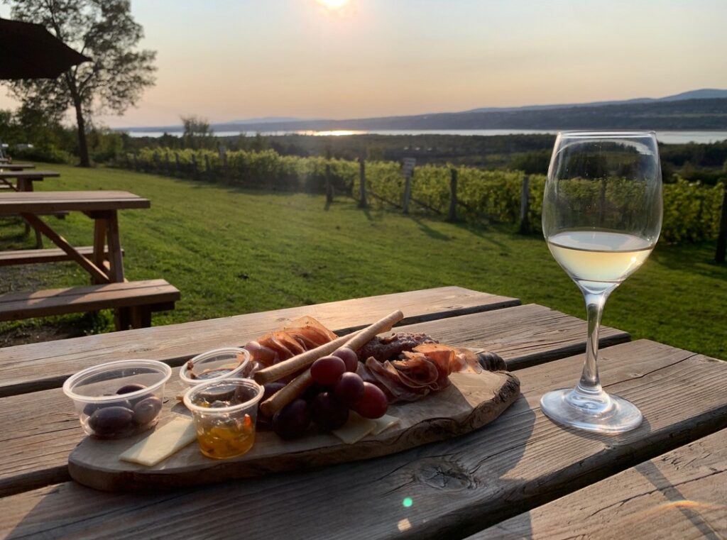 Postřehů odjinud, Postřehy odjinud , dokumet, Česká televize