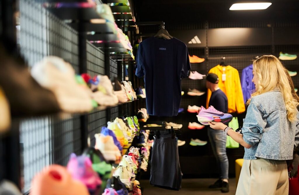 nesprávná obuv, aplikace Komoot, AD Sport, Nike, Hoka, Asics, On, Brooks, Puma