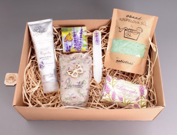 Den matek, Chrpa Krnov , Dárkový balíček – Levandule, Ovocný čaj Andělské snění 
