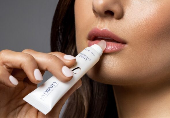 Hydrinity Luxe Lip Hydrator s kyselinou hyaluronovou, rty
