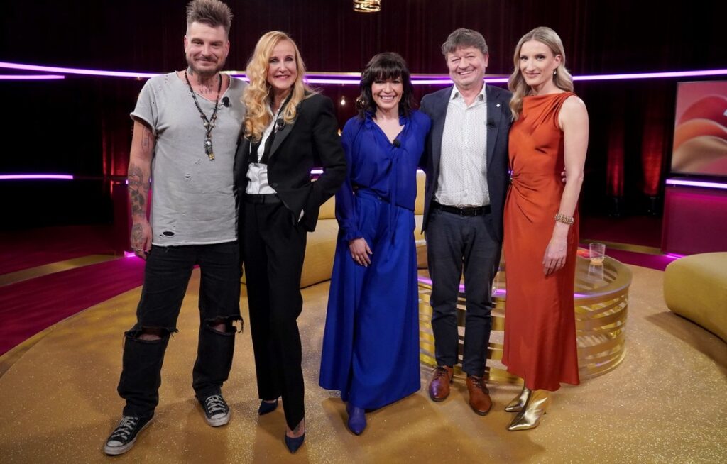 U Adely , Prima, Karel Janák, Vendula Pizingerová, Vojta Kotek, Vendula Pizingerová