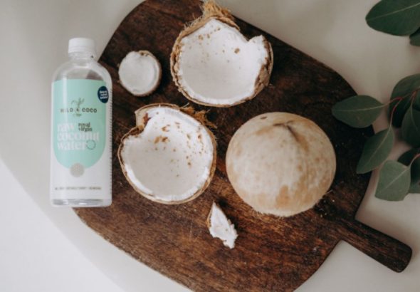 Panenskou kokosovou vodu , Wild & Coco