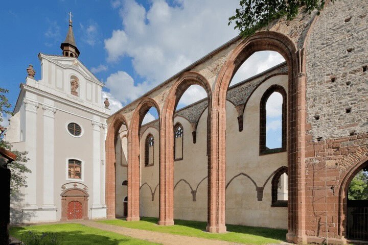 Posázaví, cestování, Sázava, klášter