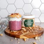 recept, Chia puding s tvarohem, Karamelové snídaňové smoothie, Pečená ovesná kaše s malinami a kokosem