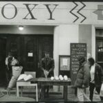 Kopneš do plechovky, Roxy, kniha, kultura